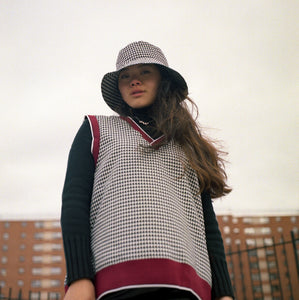 HOUNDSTOOTH BUCKET HAT